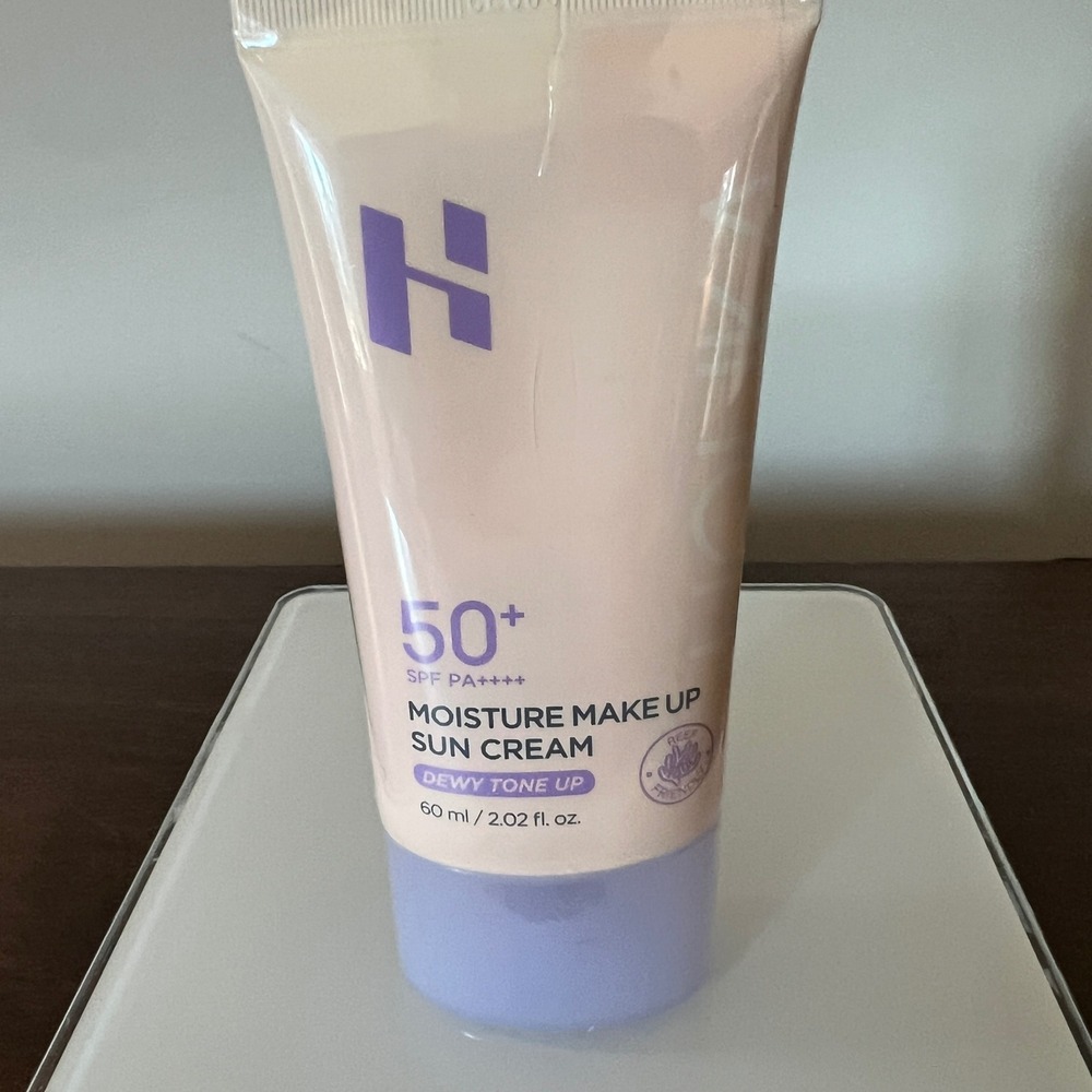 Holika Holika Moisture Make Up Sun Cream SPF 50+ PA++++ Dewy Tone Up 60ml 2.02oz